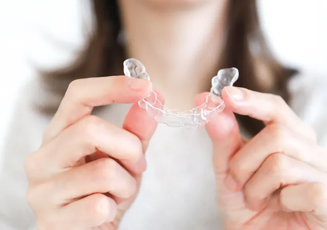 マウスピース型矯正装置